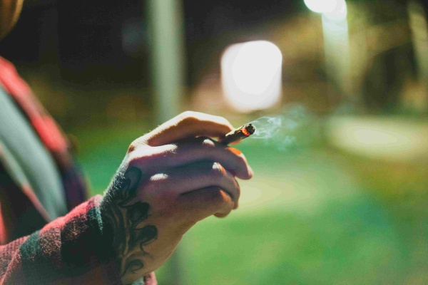 Comment les habitudes liées au cannabis changent au Canada